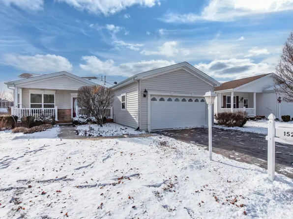 1520 Meadow View Ln, Grayslake, IL 60030