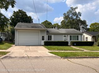 4642 Kessler Dr, Lansing, MI 48910