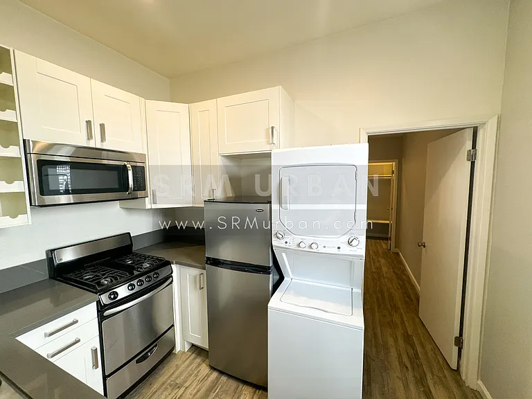 1708 State St — Photo 7