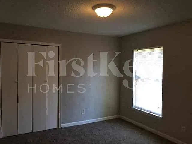 1521 Dess Dr — Photo 6