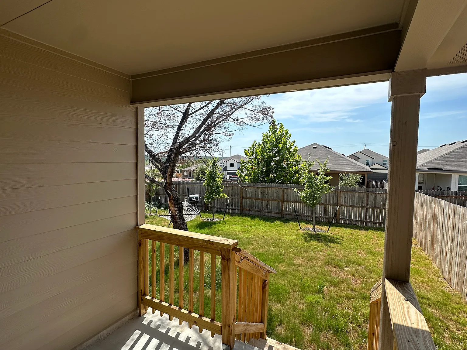 4 bed, 1901 sqft, $2,100 — Photo 4