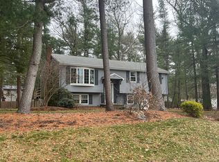 205 Cynthia Dr, Raynham, MA 02767