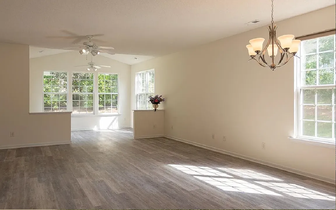 2 bed, 1681 sqft, $2,600 — Photo 2