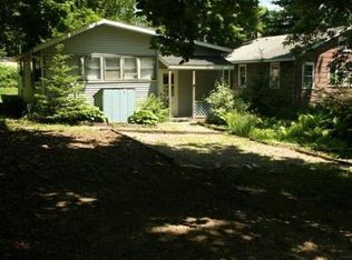 1713 E Road 4, Edgerton, WI 53534