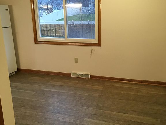 5th image of 3615-17 W 38th St