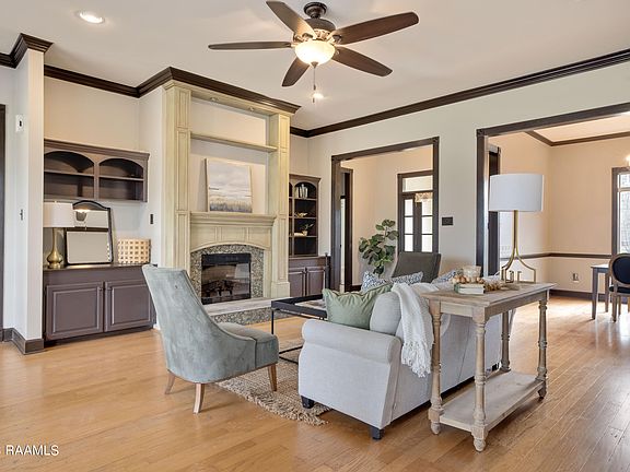 5th image of 402 Goodwood Cir