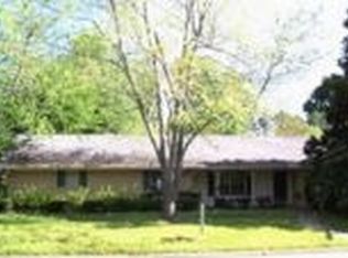 2301 Forest Knoll Dr, Pine Bluff, AR 71603