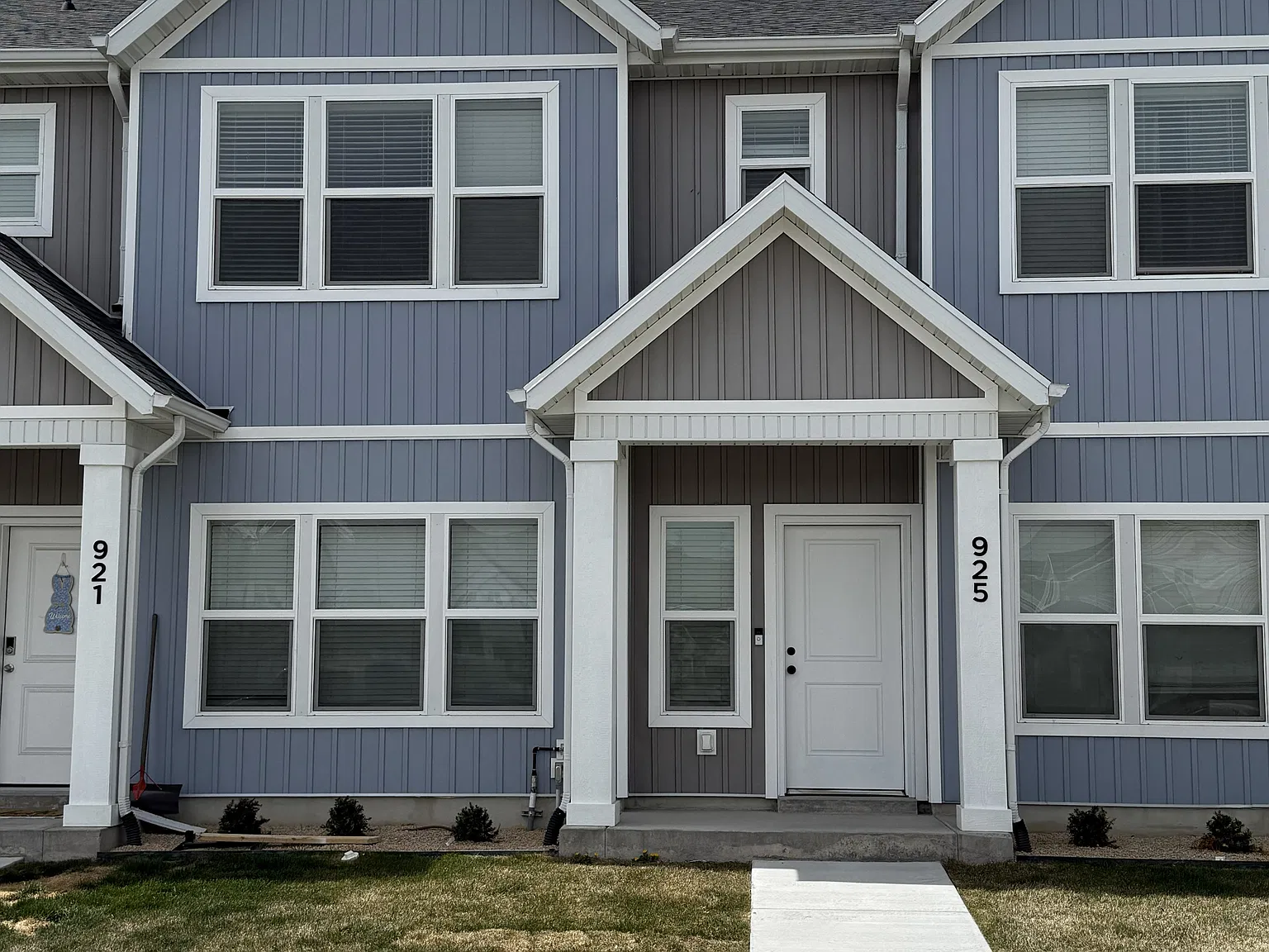 3 bed, 2.5 bath, 1476 sqft, $1,750 — Photo 1