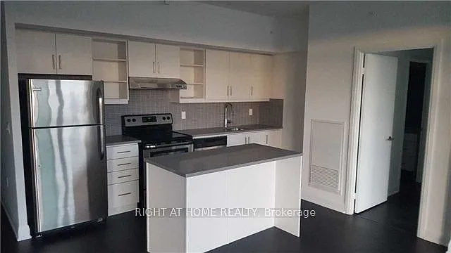 160 Vanderhoof Ave #1413 — Photo 4