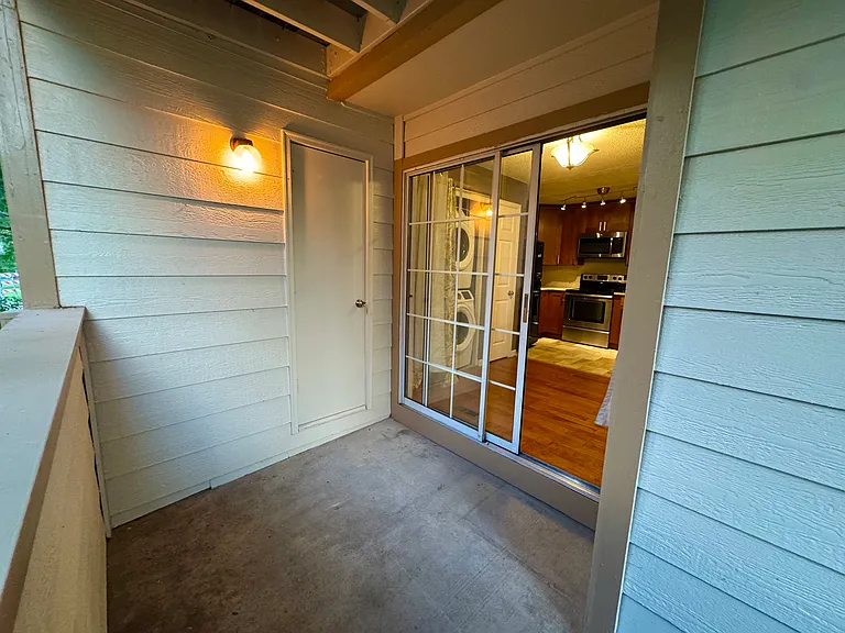 6048 Gunbarrel Ave — Photo 8
