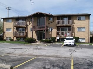 33001 Vine St, Willowick, OH 44095