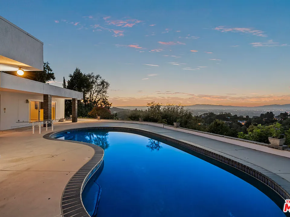 3329 Dona Rosa Dr