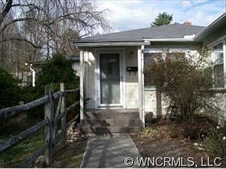 1st image of 531 1st Ave W