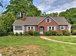7 Carroll Ln, Greenville, SC 29605