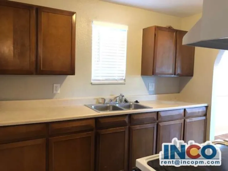 1641 Ingalls St #4 — Photo 27