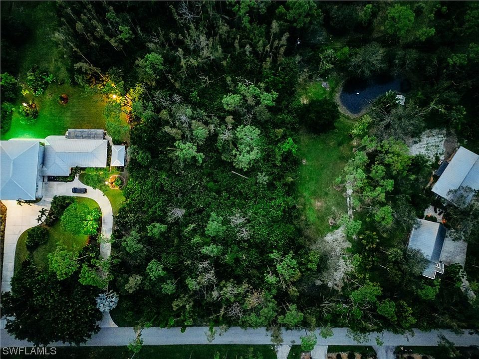 1st image of 15711 Briarcliff Ln