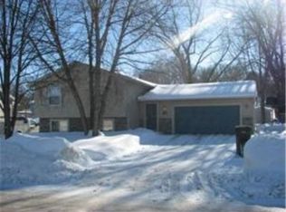 746 41st Ave NW, Rochester, MN 55901