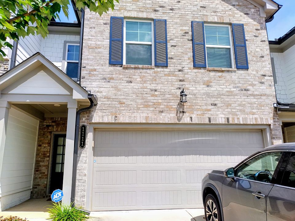 1st image of 1111 Lossie Ln