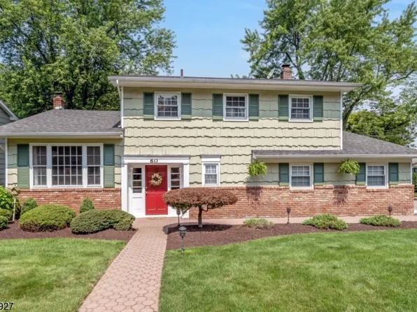 60 Monroe Ave, Roseland Boro, NJ 07068