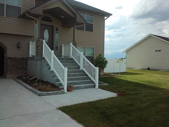 2nd image of 2061 N Viola Dr