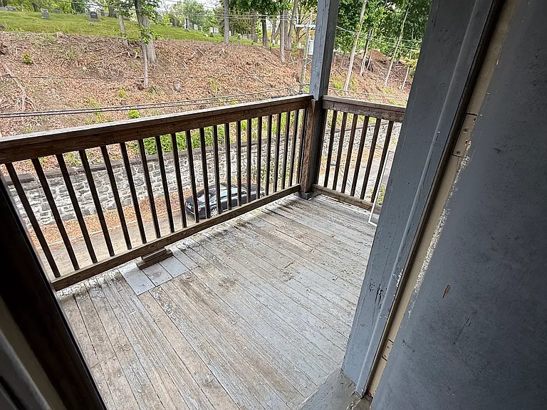 113 Green St #3 — Photo 7