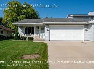 2322 Redtail Dr, Neenah, WI 54956