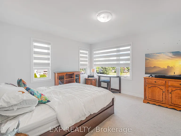 5672 Dorchester Rd #28 — Photo 15