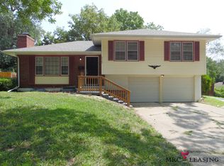 9505 Belmont Ave, Kansas City, MO 64134