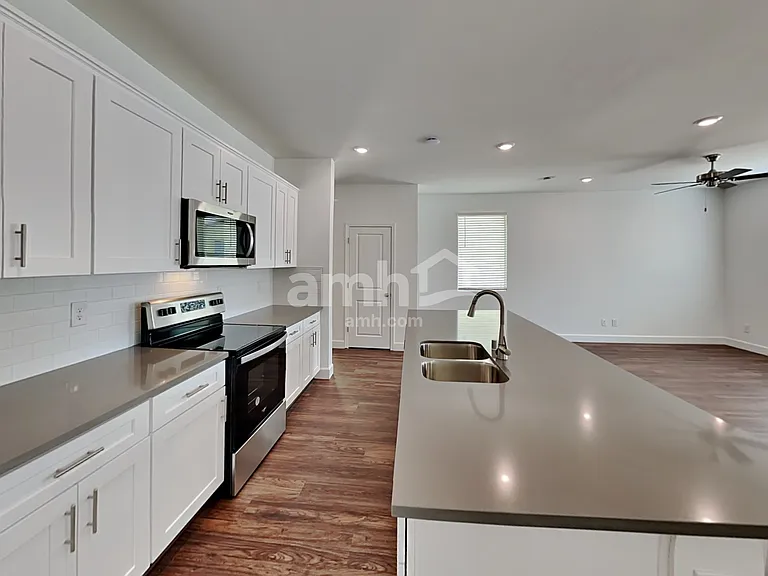 9158 Ribbon Meadow Ct — Photo 4