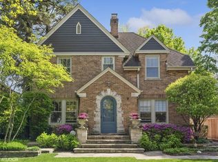 736 Cummings Ave, Kenilworth, IL 60043