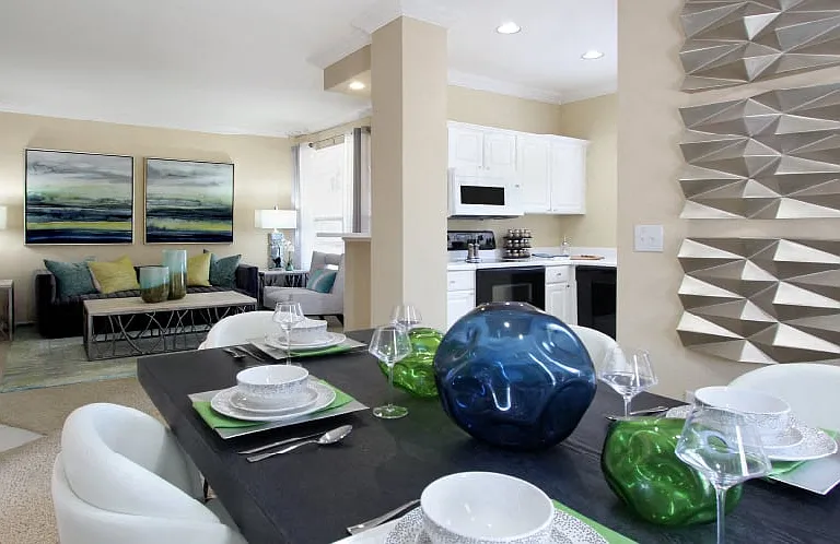 TurtleCreek Apartments — Photo 13