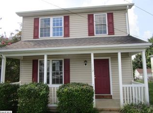 112 Skyline Ave, Staunton, VA 24401