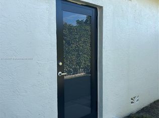 18520 Caribbean Blvd #0, Miami, FL 33157