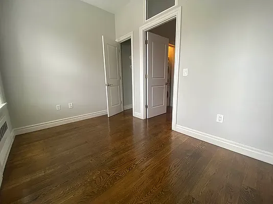 Rented by Bond New York | media 19