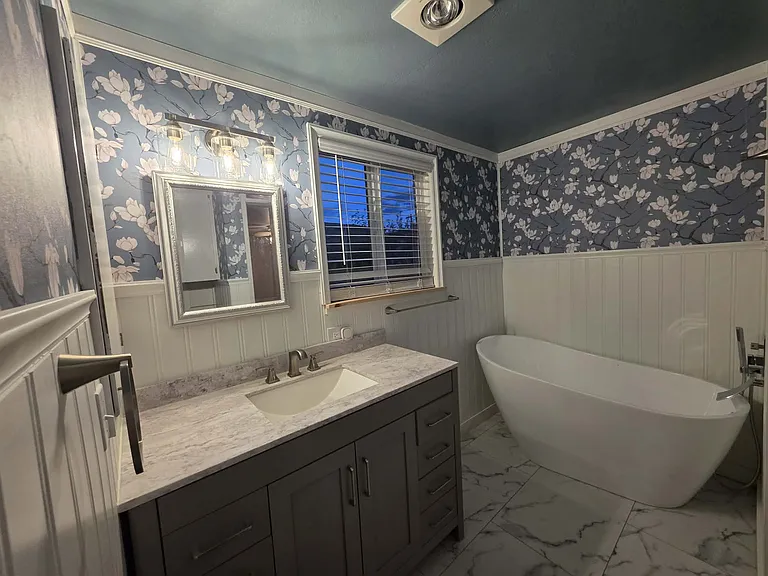 601 Marjo St — Photo 9