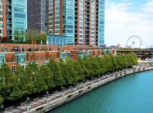 421 E North Water St, Chicago, IL 60611