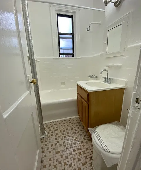 31-29 30th St #1C — Photo 3