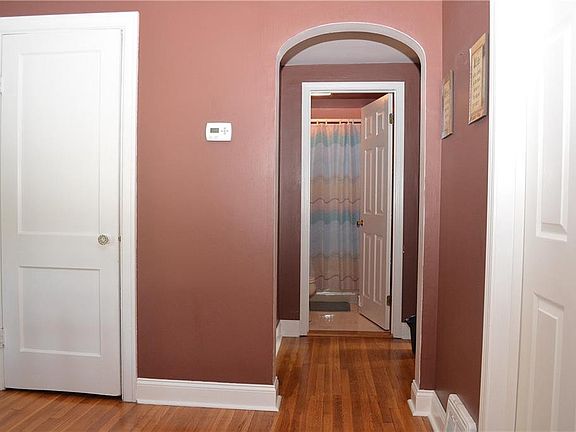 5th image of 137 S Huxley Dr