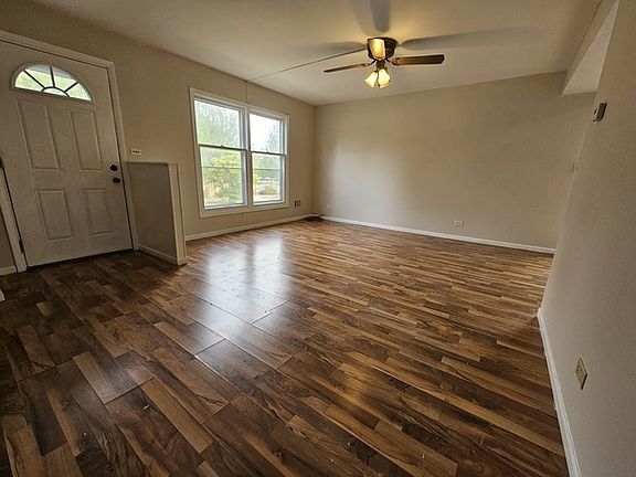 2nd image of 1906 Jamestown Cir #1906