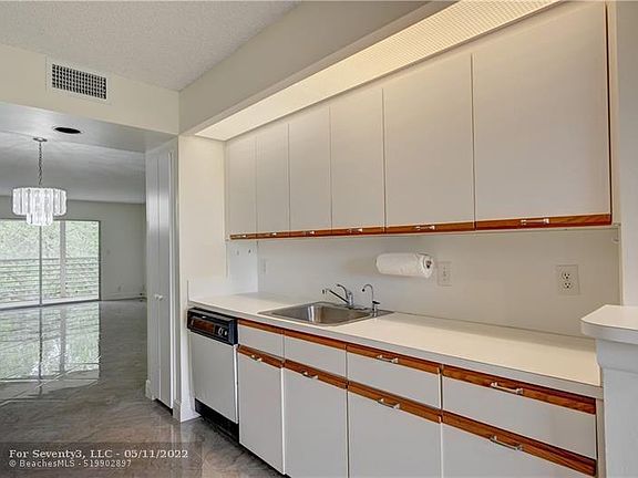 5th image of 1503 Cayman Way APT F4