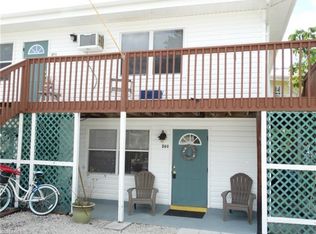 269 Fairweather Ln, Fort Myers Beach, FL 33931