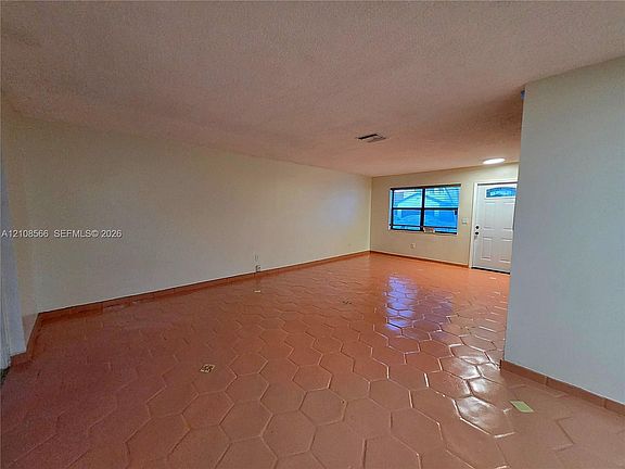 5th image of 15138 SW 94th Ter