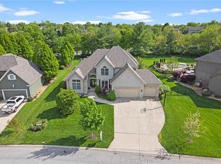 2413 SW Winterwood Ct, Lees Summit, MO 64081