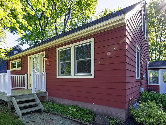 2nd image of 92 Coldwater Rd
