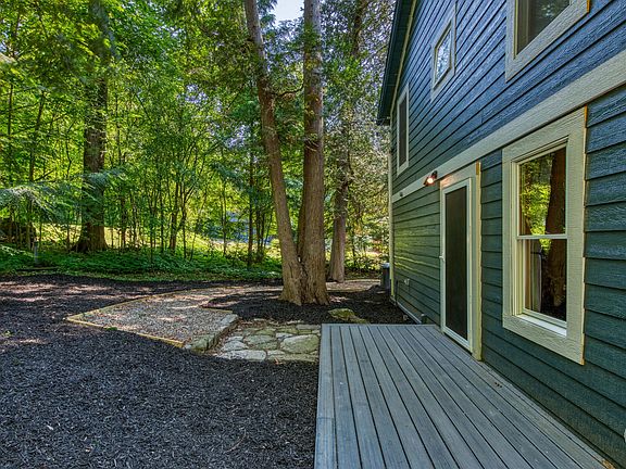 5th image of 70 Presbury Point Way