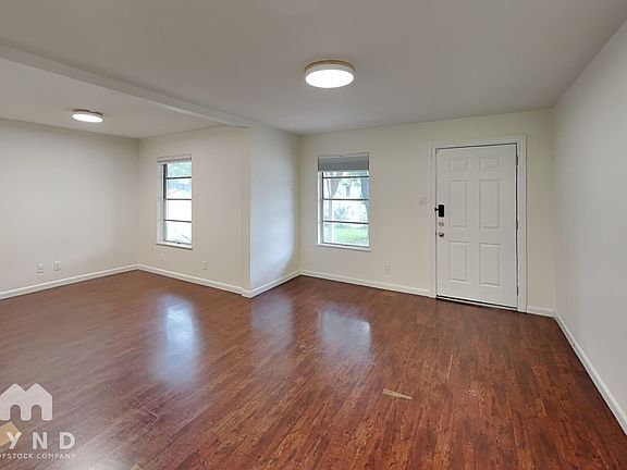 2nd image of 200 W Saint Johns Ave