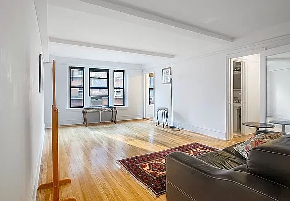 2nd image of 319 E 50th St APT 6B