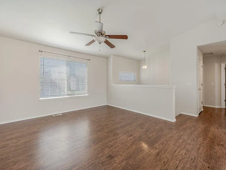 1179 W Cardinal Ave — Photo 4