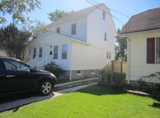 26 Locust Dr, Amityville, NY 11701