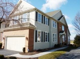 62 Farmview Ln, Lititz, PA 17543